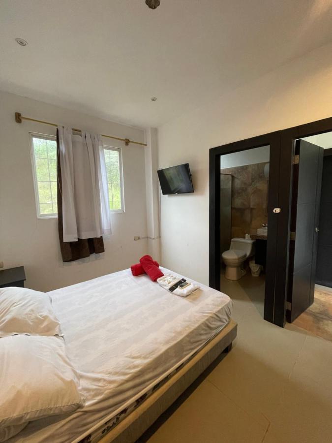 Kiwi Suites Hostel Montañita Eksteriør bilde