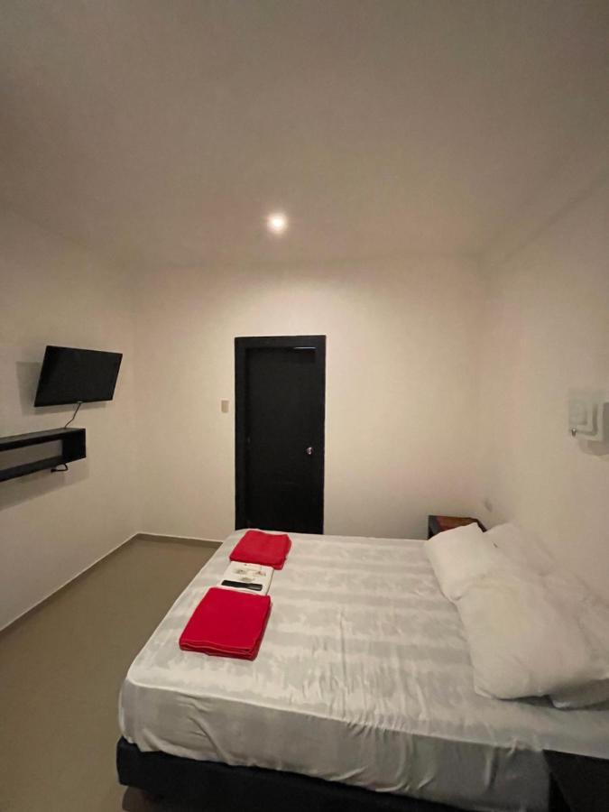 Kiwi Suites Hostel Montañita Eksteriør bilde