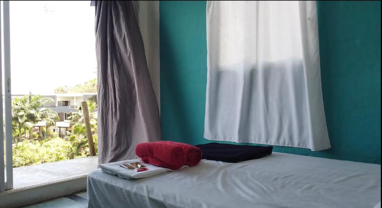Kiwi Suites Hostel Montañita Eksteriør bilde