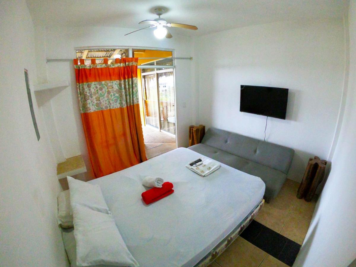 Kiwi Suites Hostel Montañita Eksteriør bilde