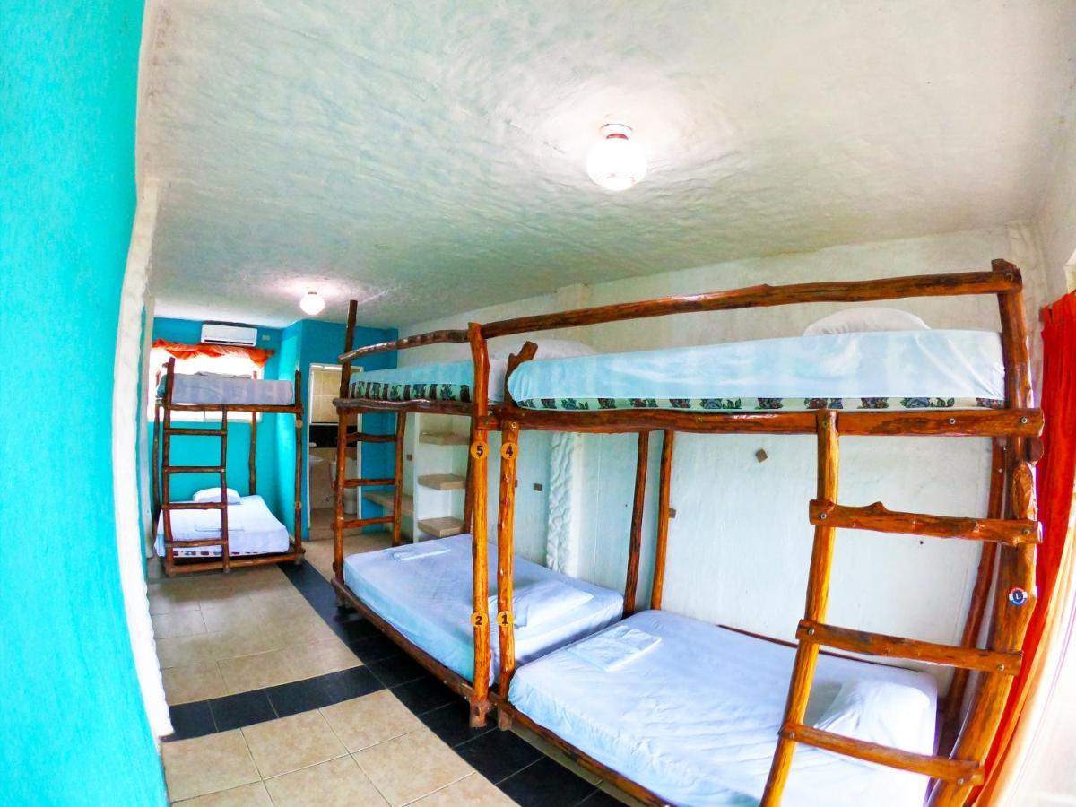 Kiwi Suites Hostel Montañita Eksteriør bilde