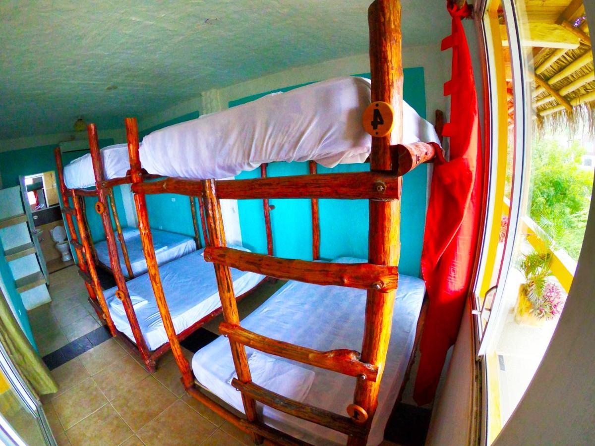 Kiwi Suites Hostel Montañita Eksteriør bilde