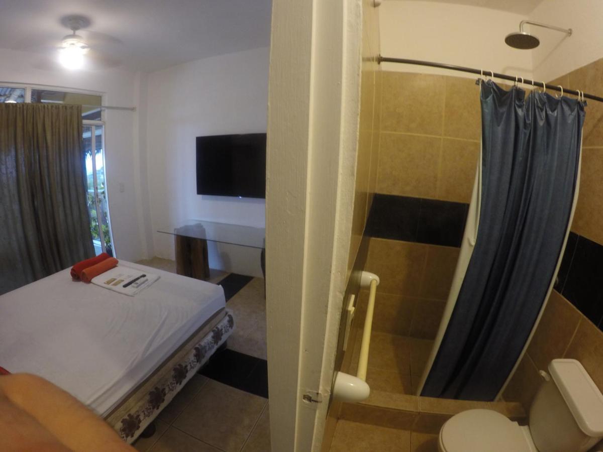 Kiwi Suites Hostel Montañita Eksteriør bilde