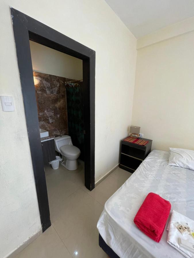 Kiwi Suites Hostel Montañita Eksteriør bilde