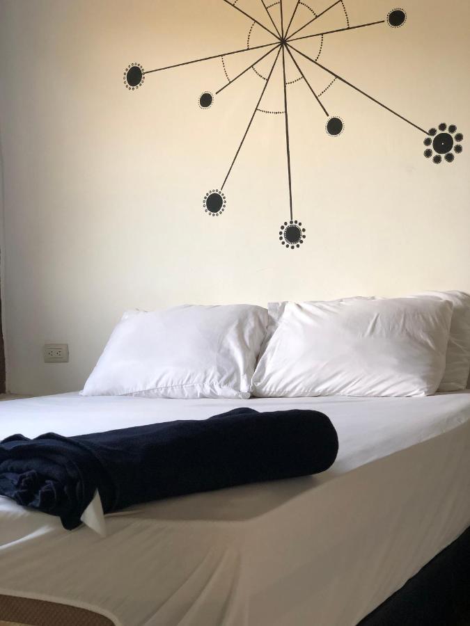 Kiwi Suites Hostel Montañita Eksteriør bilde